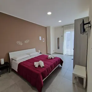 Sei Palme Bed & Breakfast